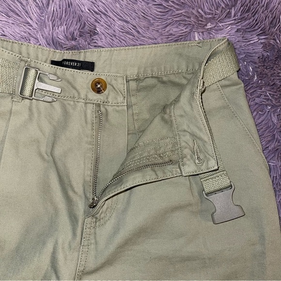 Forever 21 Women's Cargo Pants- NWoT - Picture 4 of 7